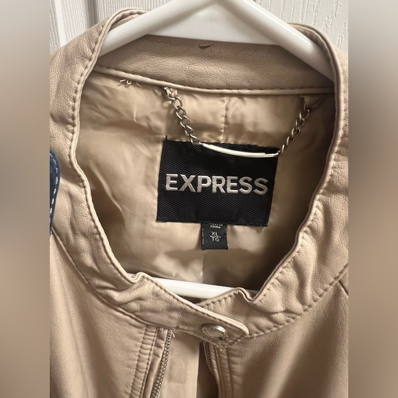 Express Jacket - Picture 2 of 3